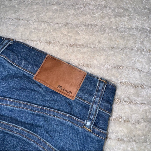Madewell | Women’s 9inch High Rise Skinny Jeans - Picture 4 of 7